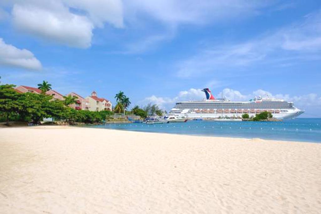 Turtle Beach Towers Apt 22 C - Ocho Rios Ngoại thất bức ảnh