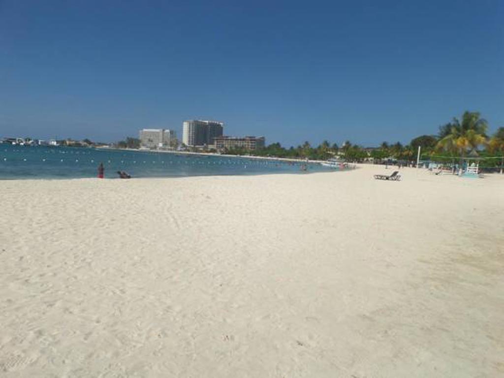 Turtle Beach Towers Apt 22 C - Ocho Rios Ngoại thất bức ảnh