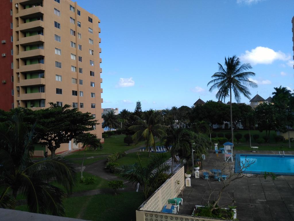 Turtle Beach Towers Apt 22 C - Ocho Rios Ngoại thất bức ảnh